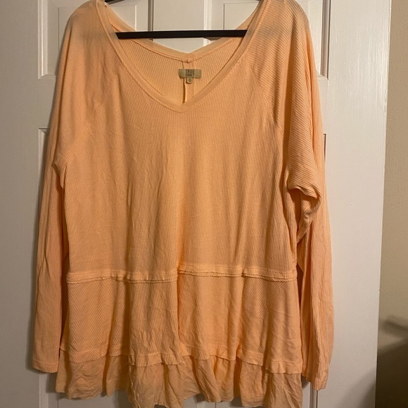 Plus Size Peplum Top - Picture 6 of 6